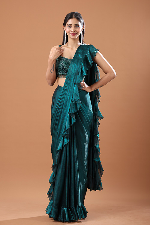Ready-to-Wear Sarees vs Traditional Sarees | What Women Prefer Today