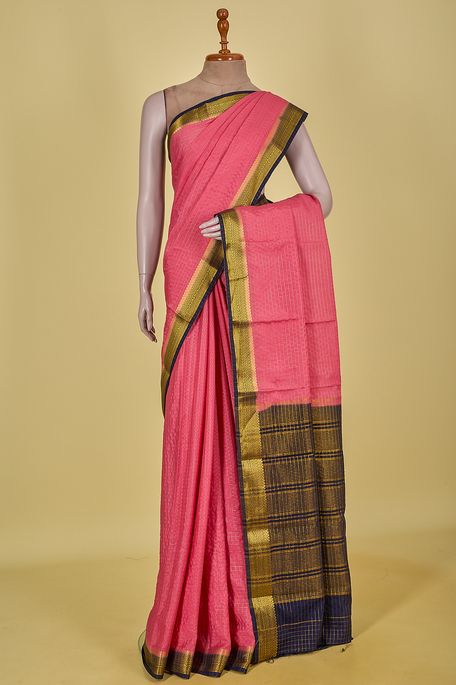 crepe light lavender pink saree with blouse