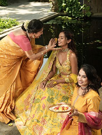mysore silk udyog dress material The Gorgeous Mysore Silk Udyog Sarees From Mysore  BharatSthali